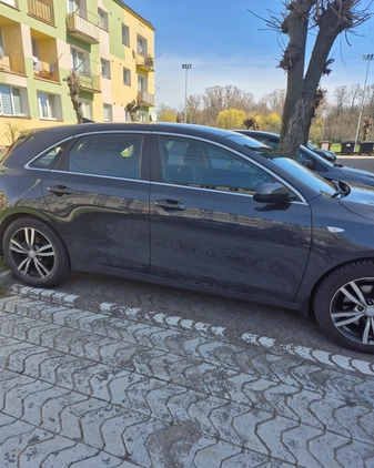 Kia Ceed cena 70900 przebieg: 61400, rok produkcji 2020 z Kutno małe 67